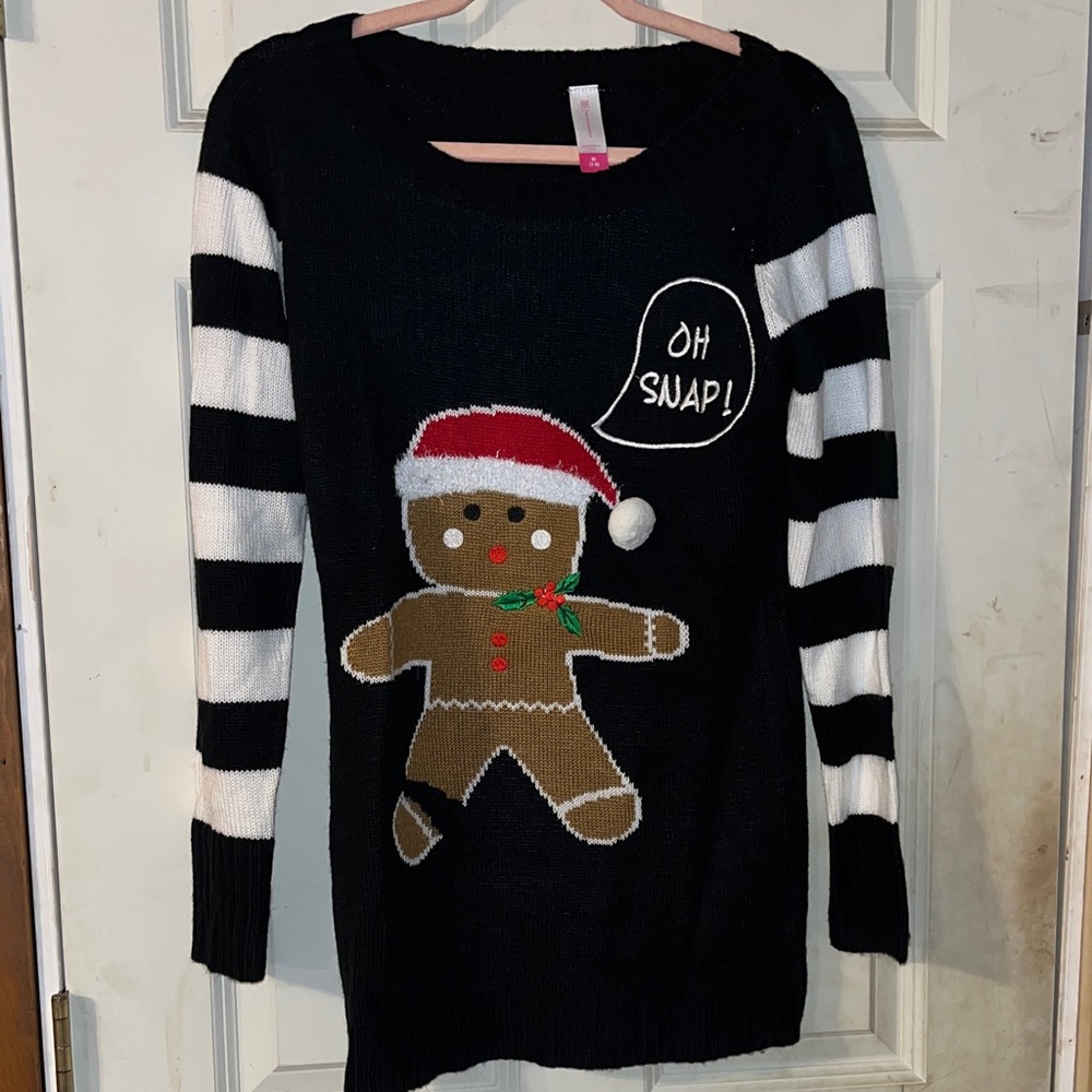No Boundaries Black and White Gingerbread Sweater